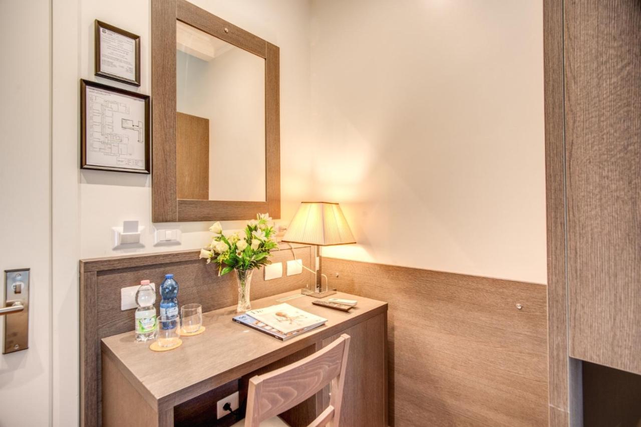 Hotel Mirti Рим Екстер'єр фото