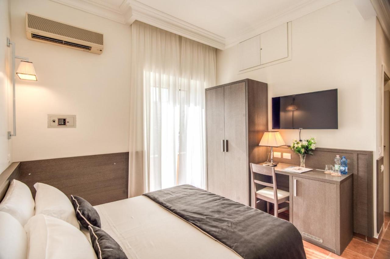 Hotel Mirti Рим Екстер'єр фото