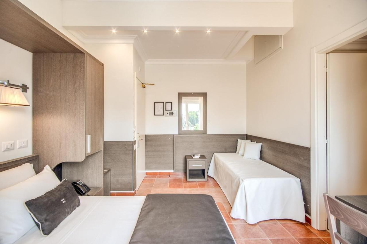 Hotel Mirti Рим Екстер'єр фото