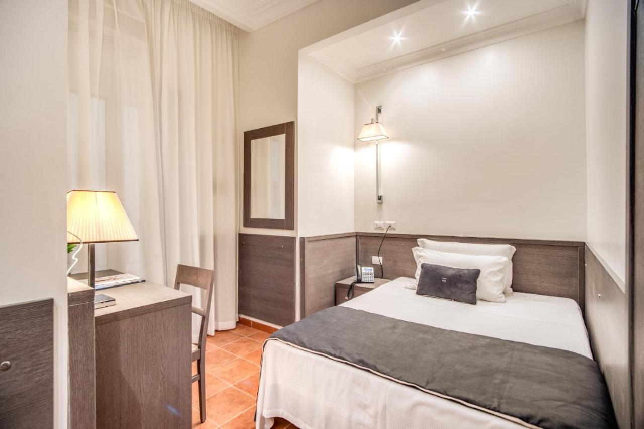 Hotel Mirti Рим Екстер'єр фото